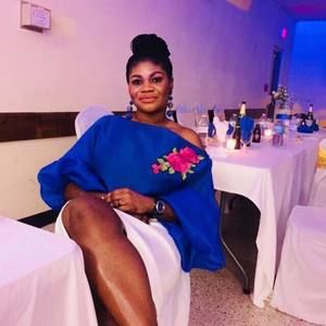 Meet your Posher, Akua